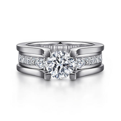 comprare VVS Clarity HPHT Round Cut Lab Grown Diamond Ring in 18K Metal Type con forma di gemma rotonda online manufacture
