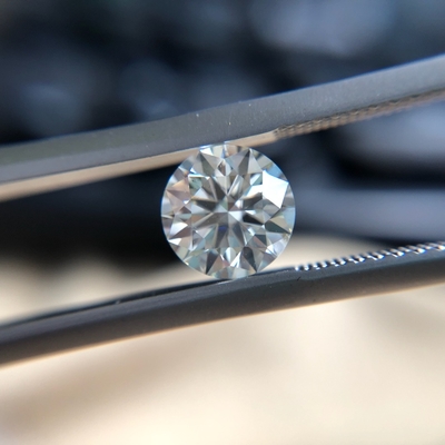 Taglio rotondo 1.85CT H VVS1 ID EX Cardiovascolare grezzo in laboratorio Diamante coltivato