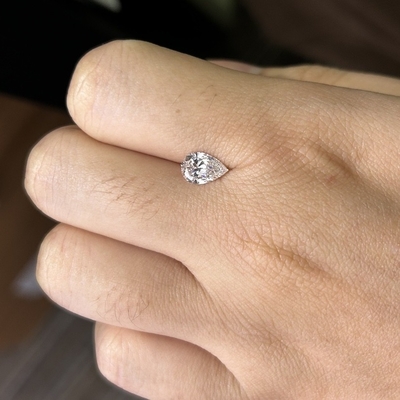 1.04 Carat E Colore VS2 Chiarezza 2EX CVD Pear Cut Laboratorio di diamanti coltivati