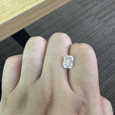 2.06 carati Diamanti radianti sintetici VS2 G
