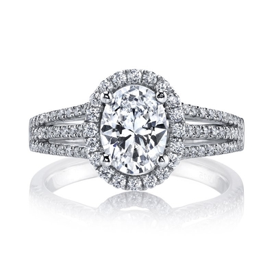 Classic Style Lab Diamond Wedding Band VVS Clarity HPHT Oval Cut Ring in Platino